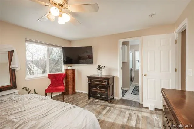 5295 S Liverpool Way Centennial, CO 80015