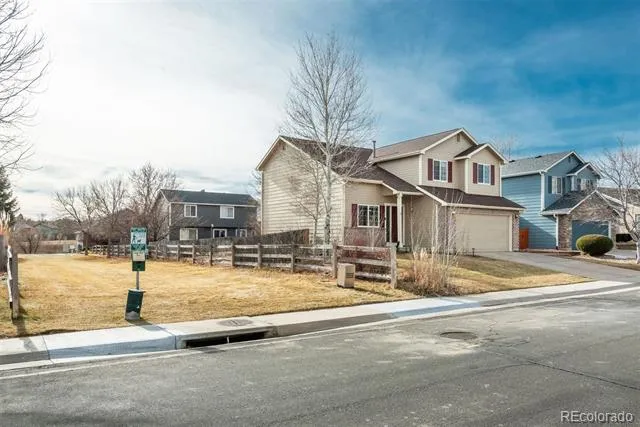 5295 S Liverpool Way Centennial, CO 80015