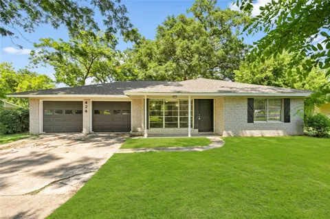 424 Southern Oaks Drive