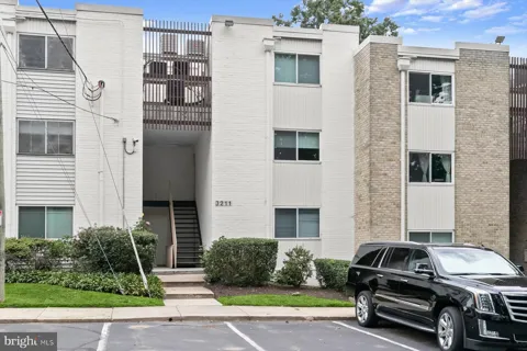 3211 UNIVERSITY BOULEVARD W #3211-11