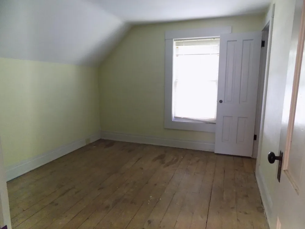 166 West Street Coloma, MI 49038