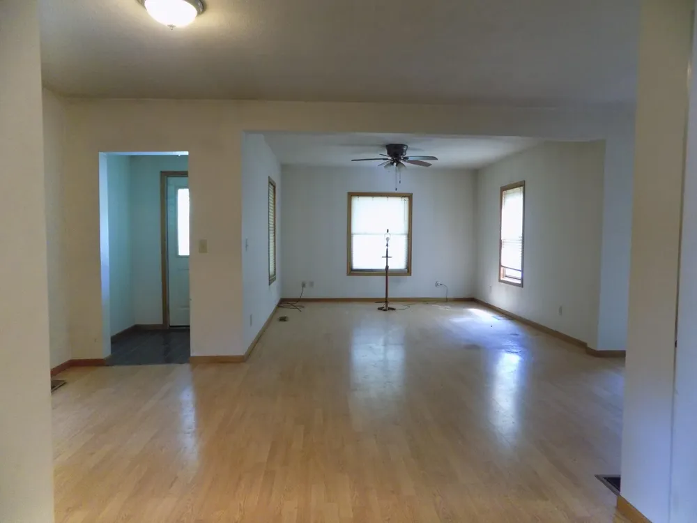 166 West Street Coloma, MI 49038