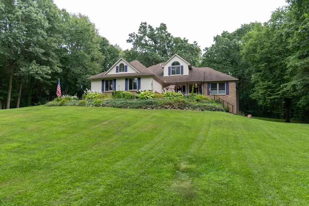 2589 Fisk Road Howell, MI 48843