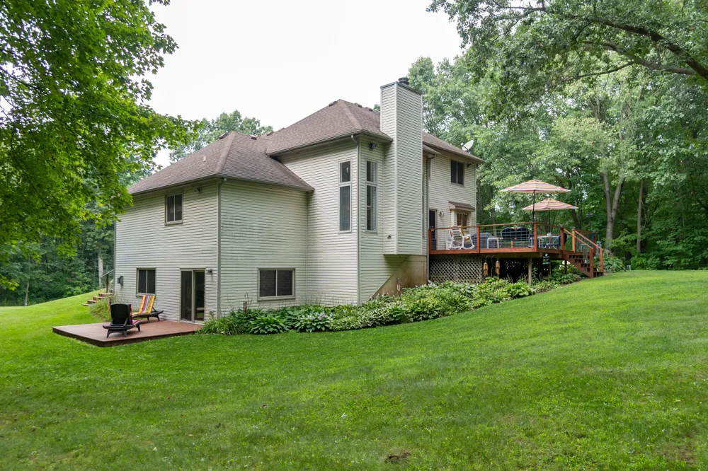2589 Fisk Road Howell, MI 48843