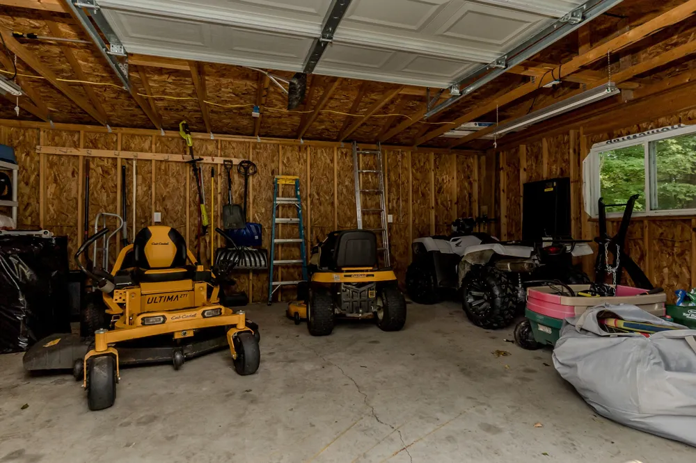 2589 Fisk Road Howell, MI 48843