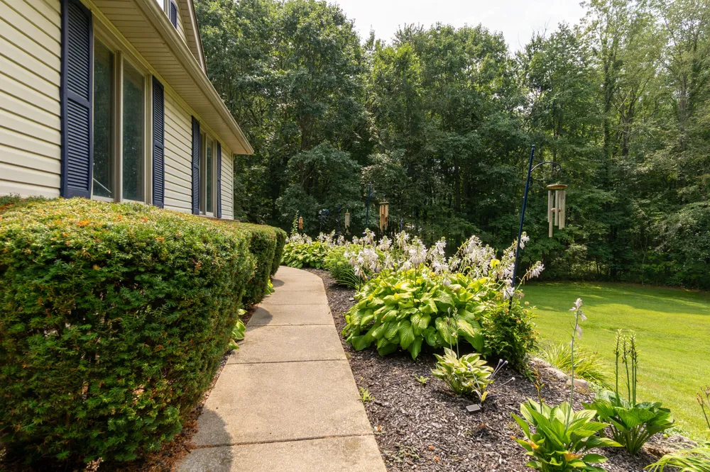 2589 Fisk Road Howell, MI 48843