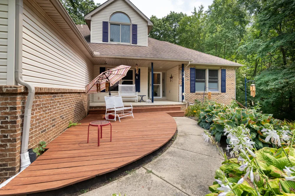 2589 Fisk Road Howell, MI 48843