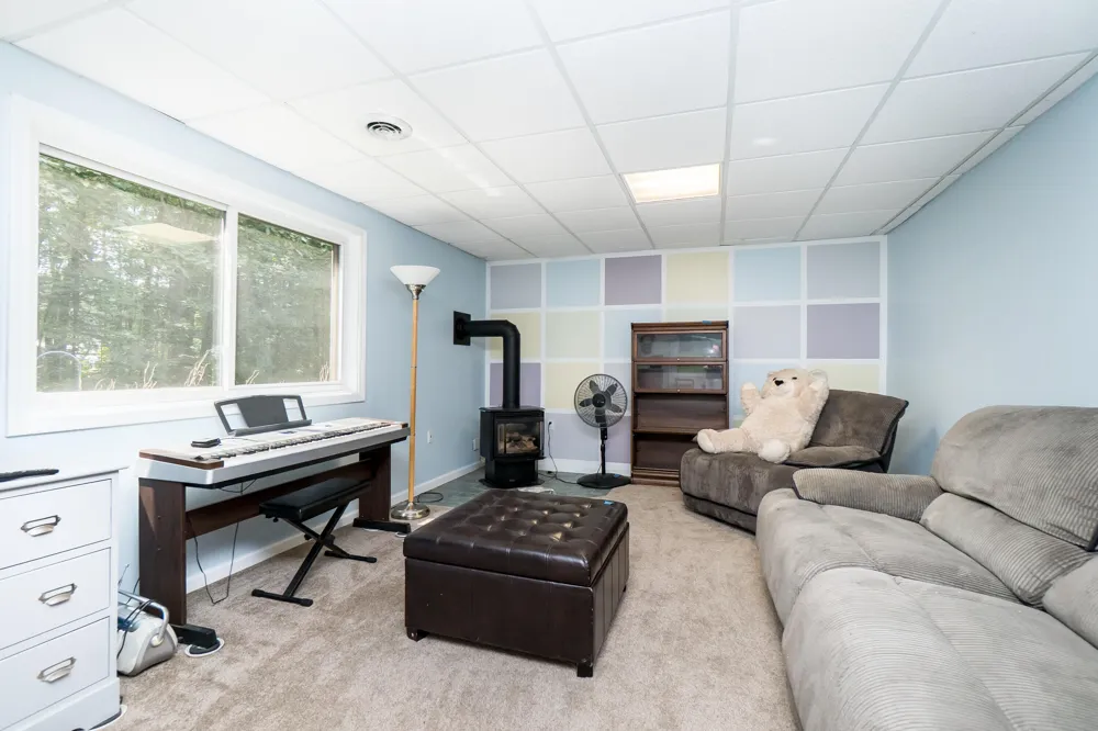 2589 Fisk Road Howell, MI 48843