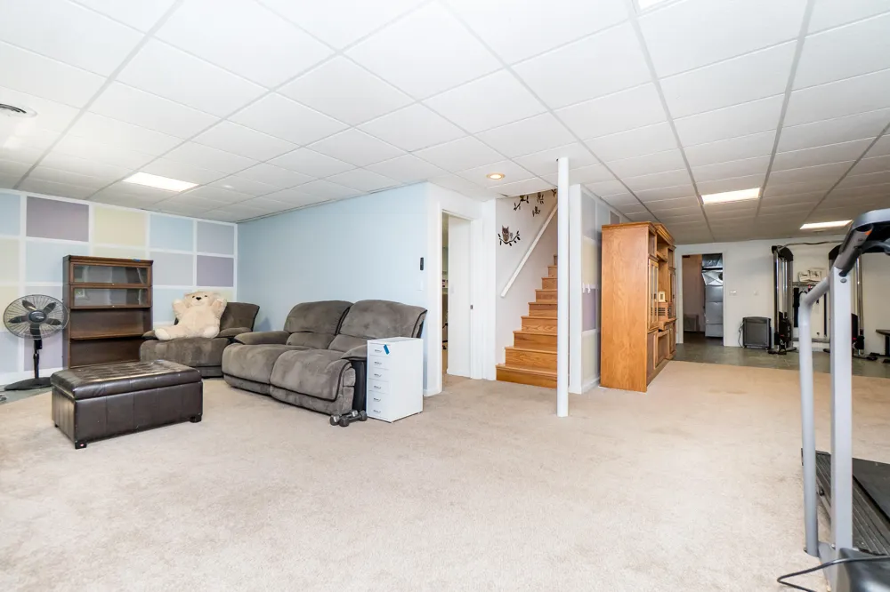 2589 Fisk Road Howell, MI 48843