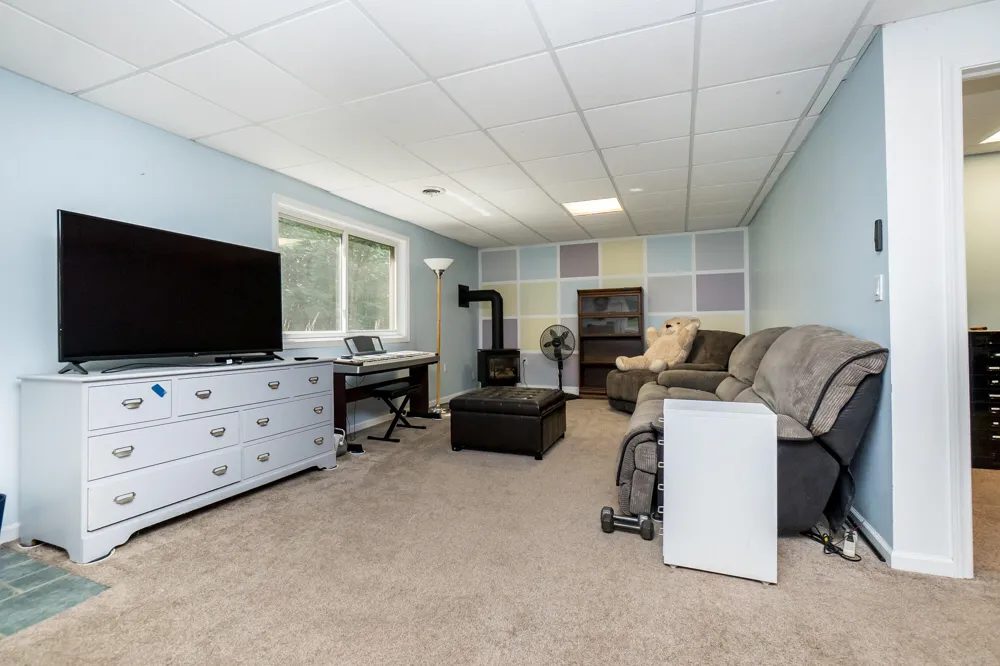 2589 Fisk Road Howell, MI 48843