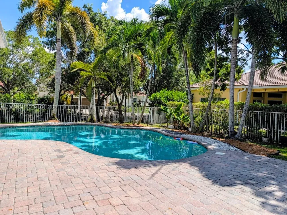 1073 Allamanda Way Weston, FL 33327