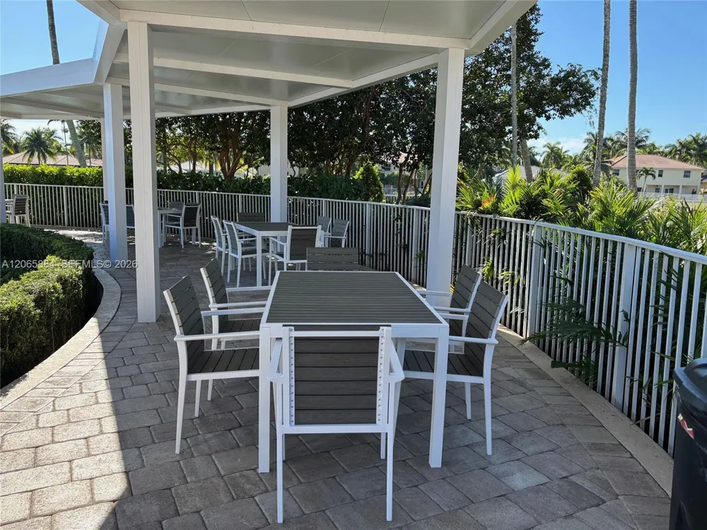 1073 Allamanda Way Weston, FL 33327