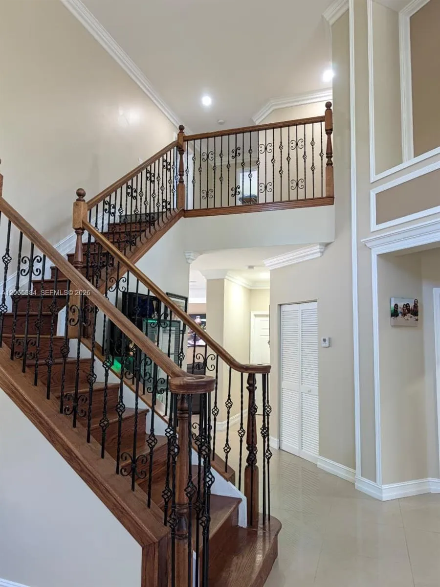 1073 Allamanda Way Weston, FL 33327
