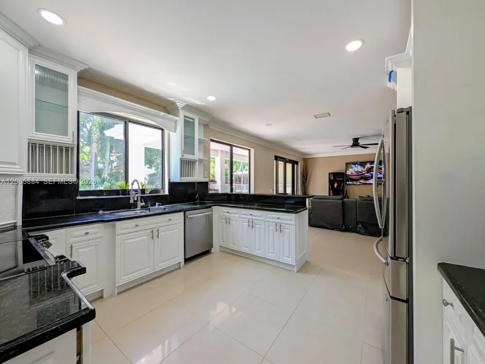 1073 Allamanda Way Weston, FL 33327