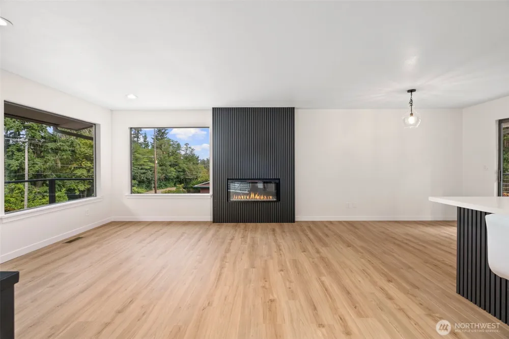 4808 E La Salle Street Port Orchard, WA 98366