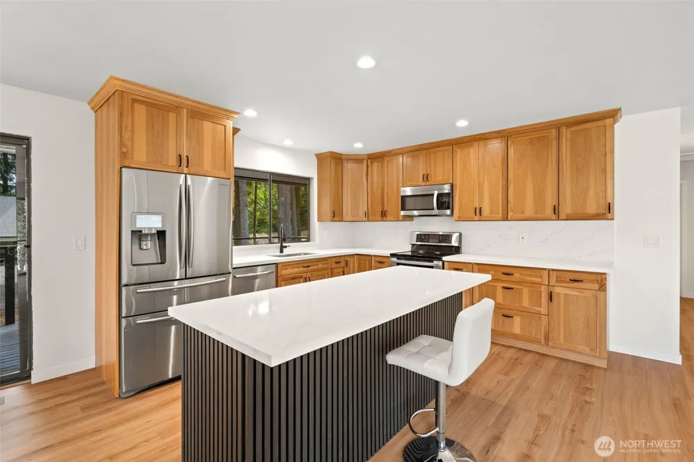 4808 E La Salle Street Port Orchard, WA 98366