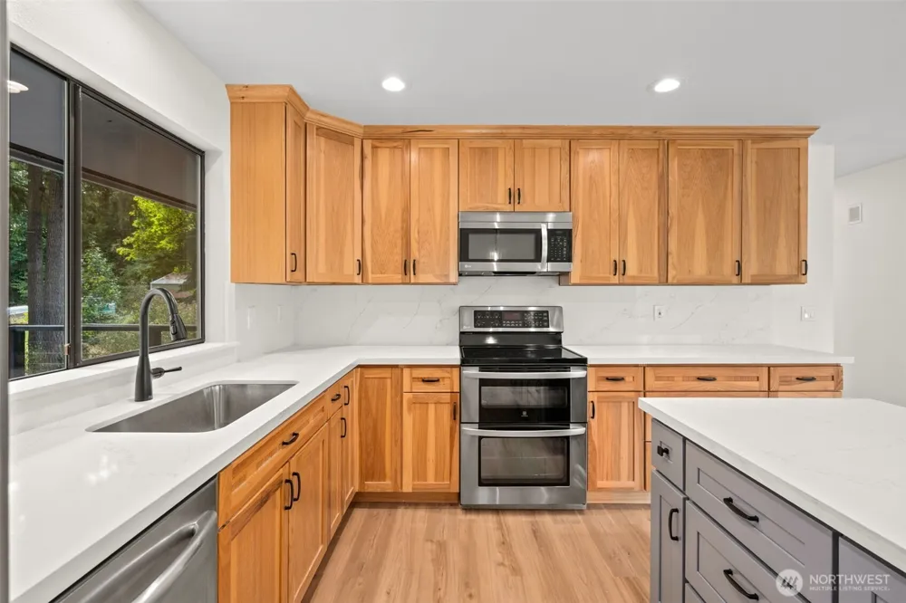 4808 E La Salle Street Port Orchard, WA 98366