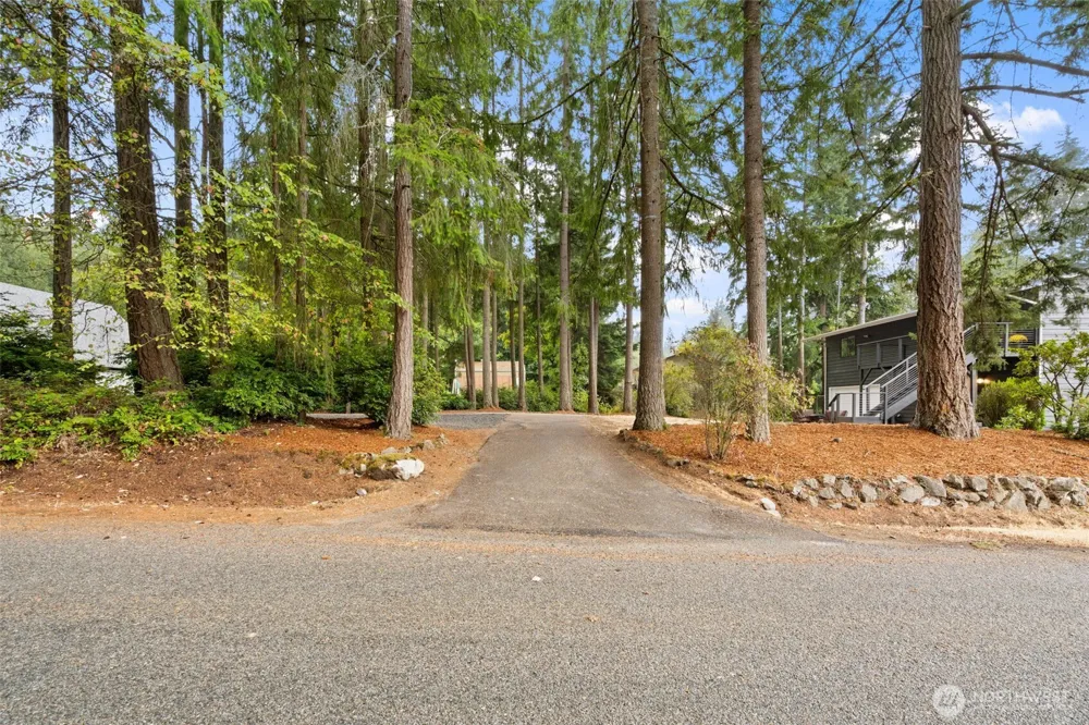 4808 E La Salle Street Port Orchard, WA 98366