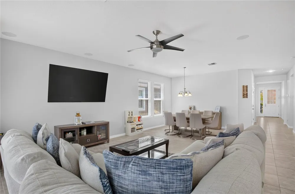 8163 CORKFIELD AVENUE Orlando, FL 32832