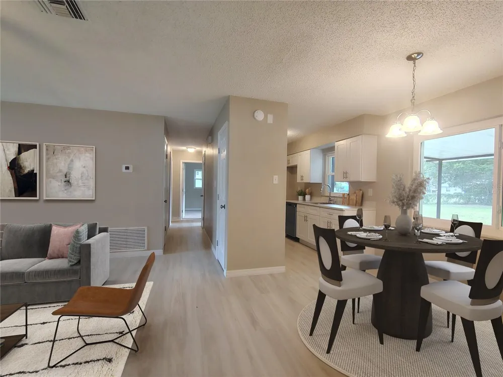 904 HICKORY AVENUE Fruitland Park, FL 34731