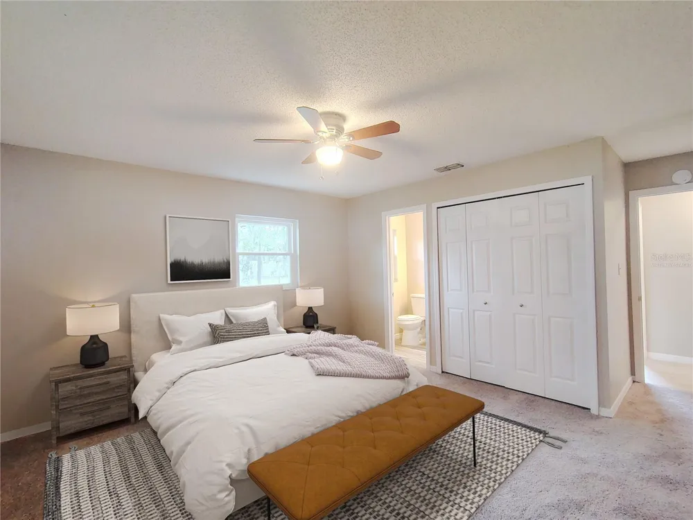 904 HICKORY AVENUE Fruitland Park, FL 34731