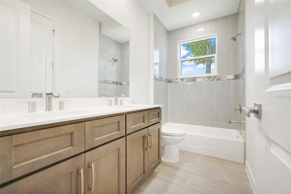 132 NEW LEATHERWOOD DRIVE Palm Coast, FL 32137