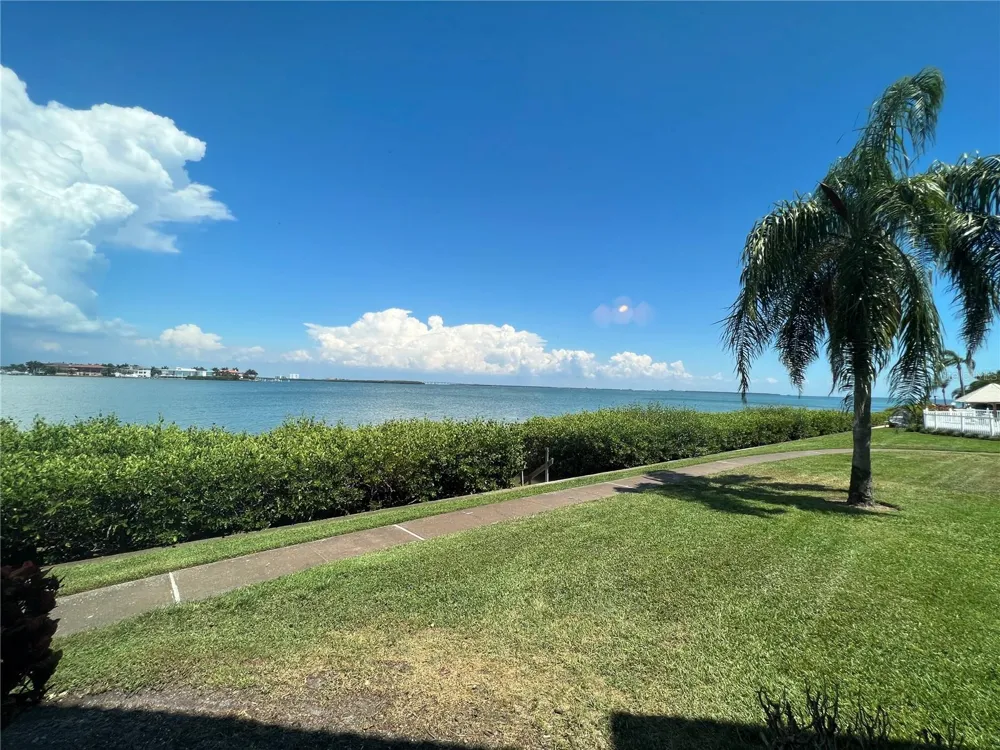 6268 PALMA DEL MAR BOULEVARD S #109 St Petersburg, FL 33715