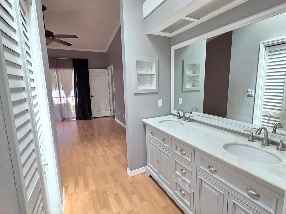 1033 ROSETREE LANE Tarpon Springs, FL 34689