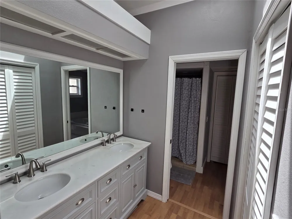 1033 ROSETREE LANE Tarpon Springs, FL 34689