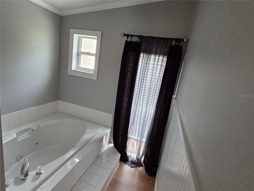 1033 ROSETREE LANE Tarpon Springs, FL 34689
