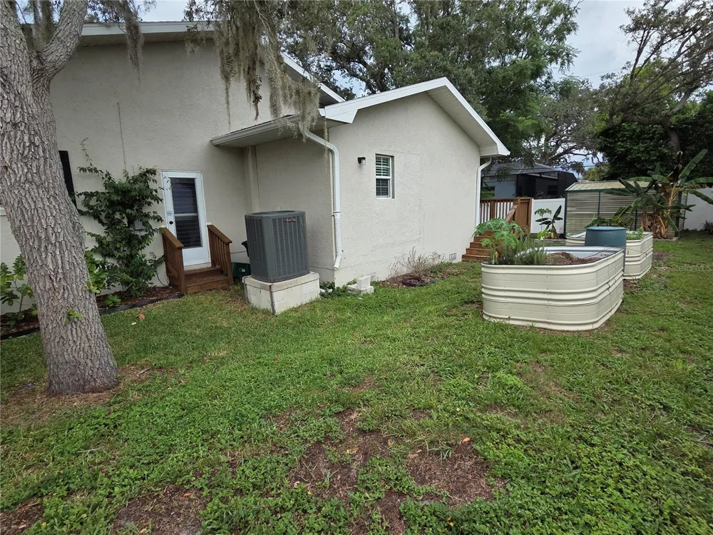 1033 ROSETREE LANE Tarpon Springs, FL 34689