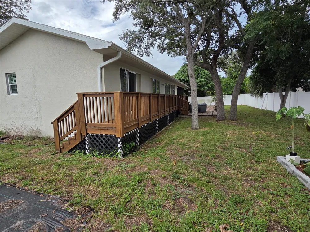 1033 ROSETREE LANE Tarpon Springs, FL 34689