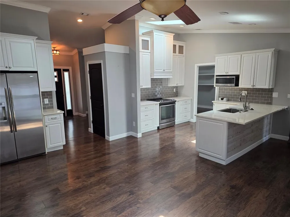 1033 ROSETREE LANE Tarpon Springs, FL 34689