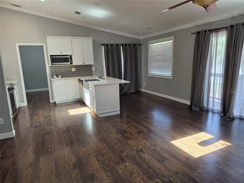 1033 ROSETREE LANE Tarpon Springs, FL 34689