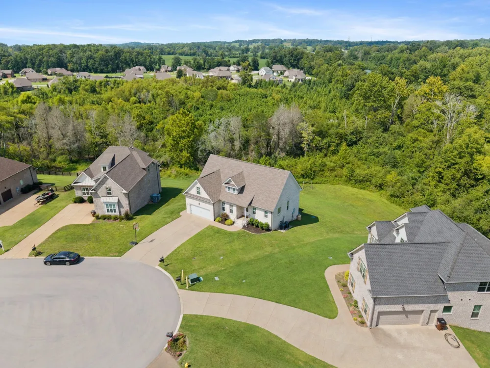 815 Ridgestone Pl Lebanon, TN 37087