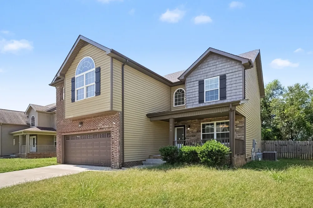 969 Harding Dr Clarksville, TN 37042