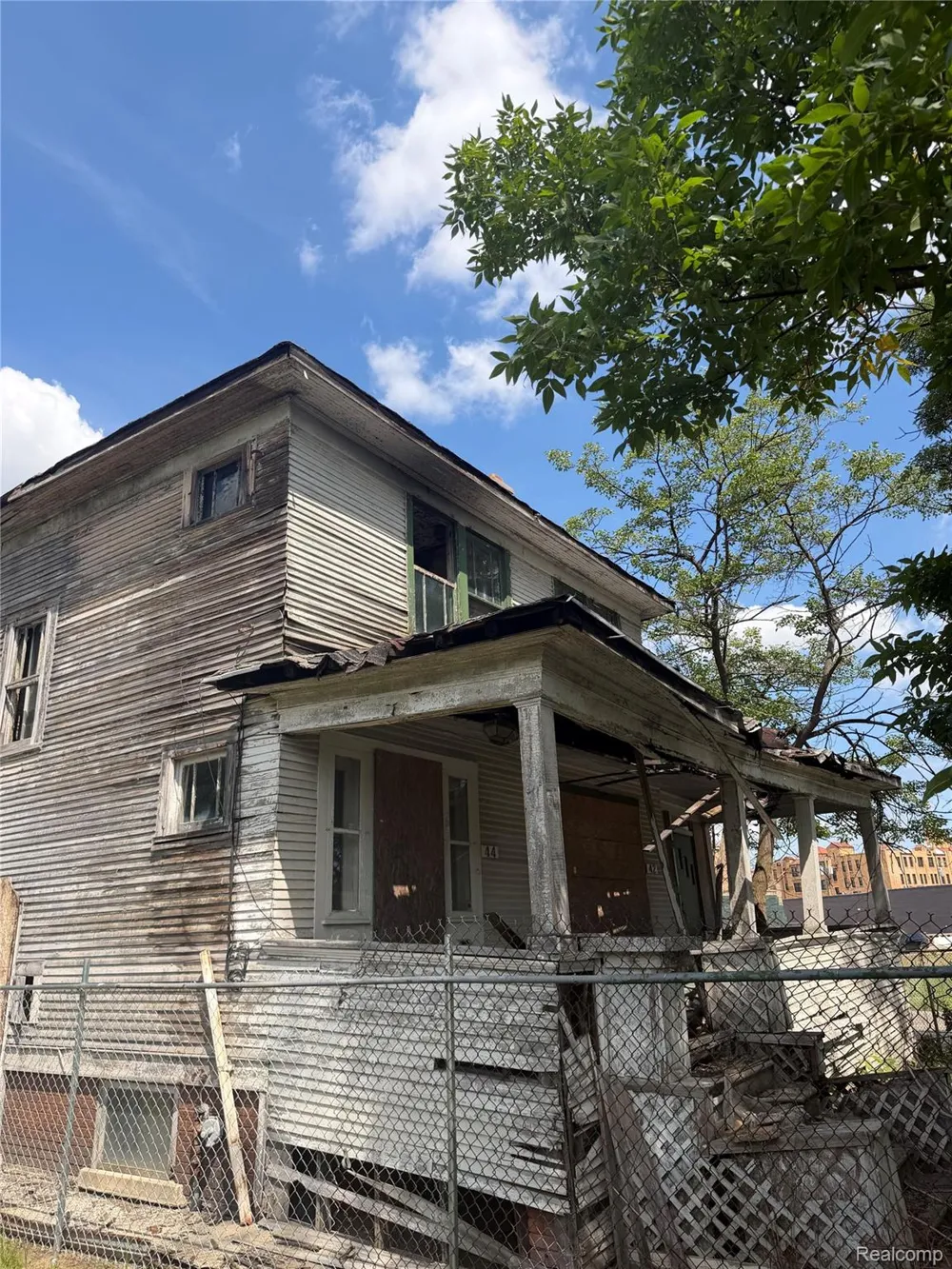 44 Grove Street Highland Park City, MI 48203