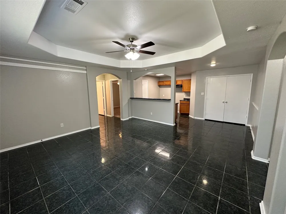 726 Elkhart Avenue Dallas, TX 75217