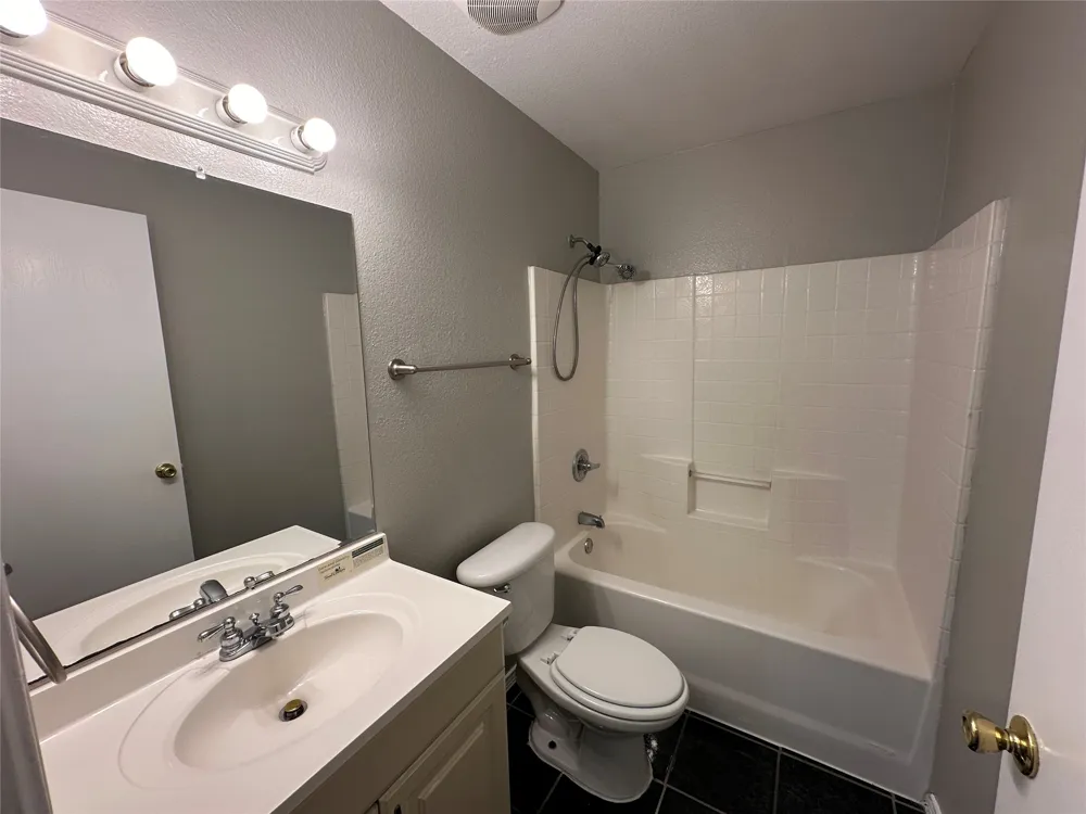 726 Elkhart Avenue Dallas, TX 75217
