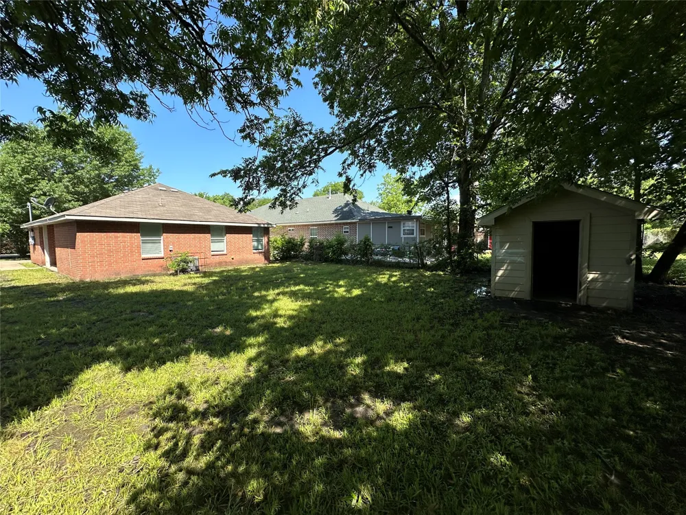 726 Elkhart Avenue Dallas, TX 75217