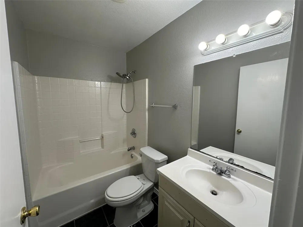 726 Elkhart Avenue Dallas, TX 75217