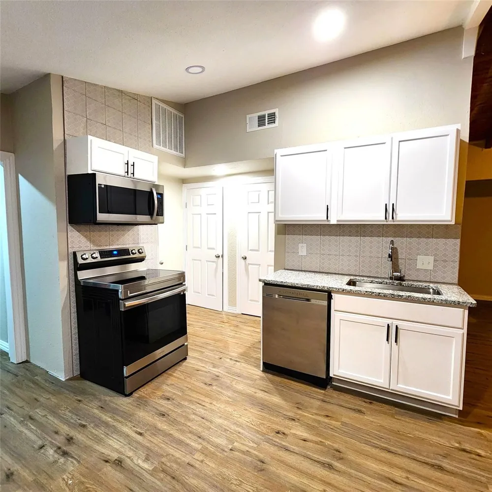 142 Andrea Street #B Pottsboro, TX 75076