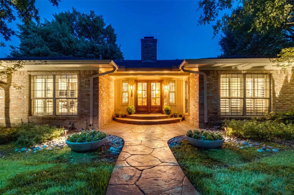 313 Arborcrest Drive Richardson, TX 75080