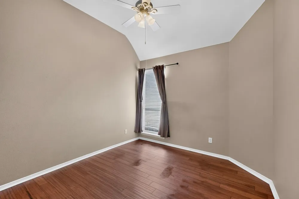 713 Mockingbird Court Crowley, TX 76036