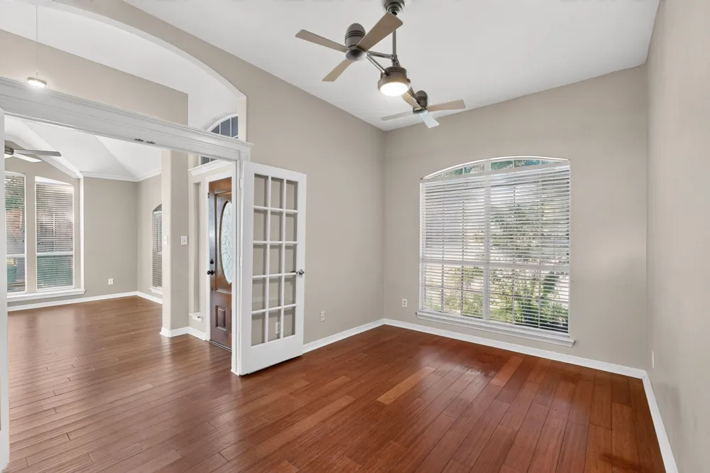 713 Mockingbird Court Crowley, TX 76036