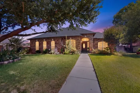 713 Mockingbird Court