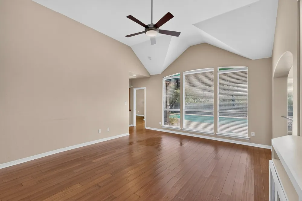 713 Mockingbird Court Crowley, TX 76036