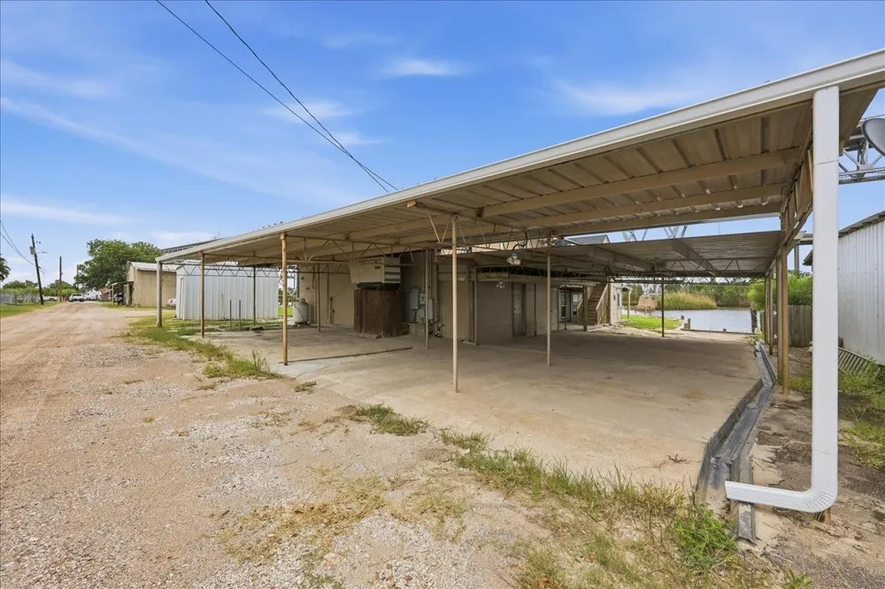 6743 Rainbow Lane Port Arthur, TX 77642