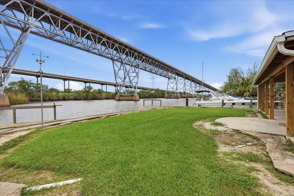6743 Rainbow Lane Port Arthur, TX 77642