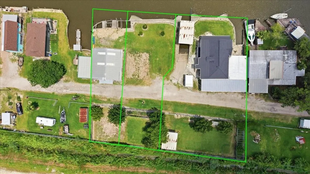 6743 Rainbow Lane Port Arthur, TX 77642